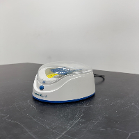 VWR Mini Centrifuge image 1